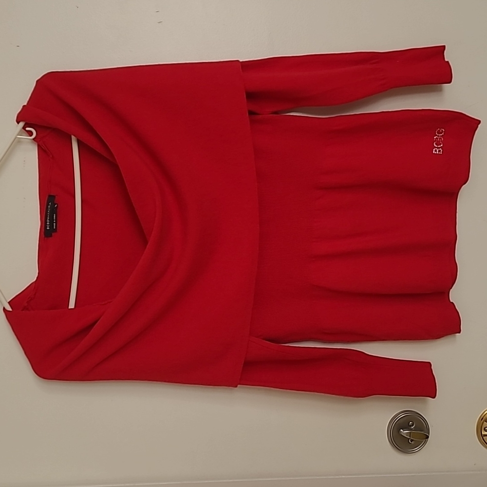 BCBG RED SWEATER